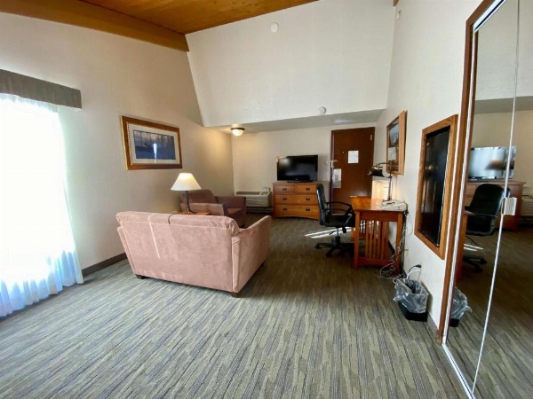 Best Western Sheridan Center image 16